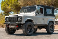 Land Rover Defender 90