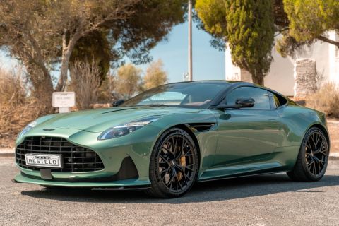 Aston Martin DB 12 Coupé V8 